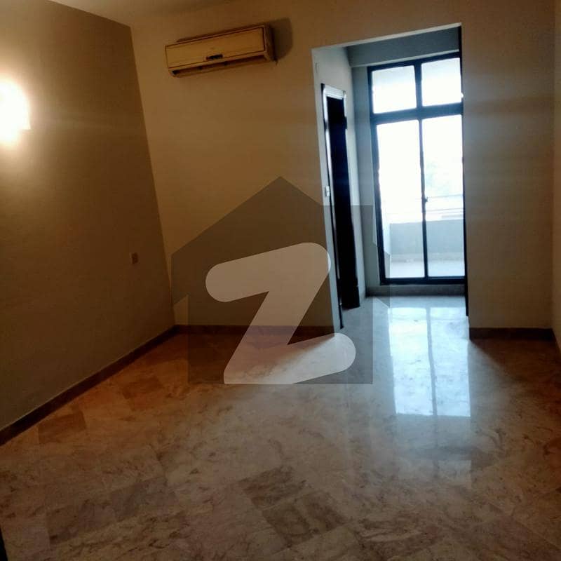 G-11/3 Main Ibn-e Sina Road Flat For Sale