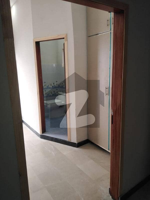 علی ٹاؤن لاہور میں 4 کمروں کا 5 مرلہ مکان 1.4 کروڑ میں برائے فروخت۔