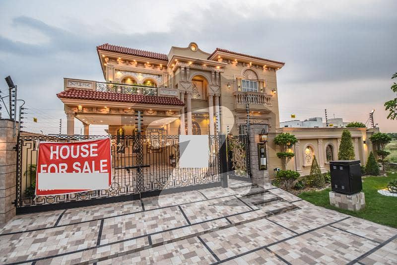 1 KANAL LUXURY HOUSE NEAR TO MCDONALD FOR SALE IN DHA PHASE PHASE 7