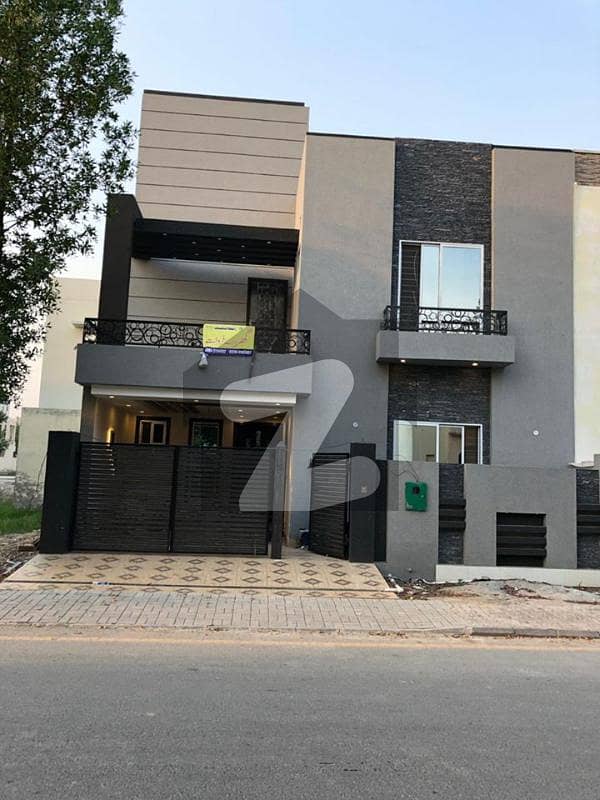 Brand New Luxury 5 Marla Full House Available For Rant In Phase 2 Bahria Orchard Lahore