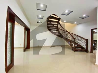 10 Marla Designer House For Sale In Bahria Town Phase 7