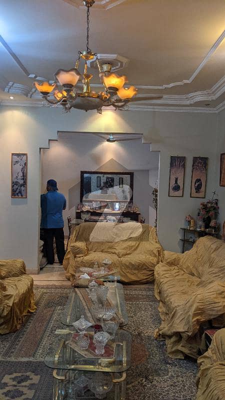 گلستانِِ جوہر ۔ بلاک 7 گلستانِ جوہر کراچی میں 5 کمروں کا 16 مرلہ مکان 5.68 کروڑ میں برائے فروخت۔