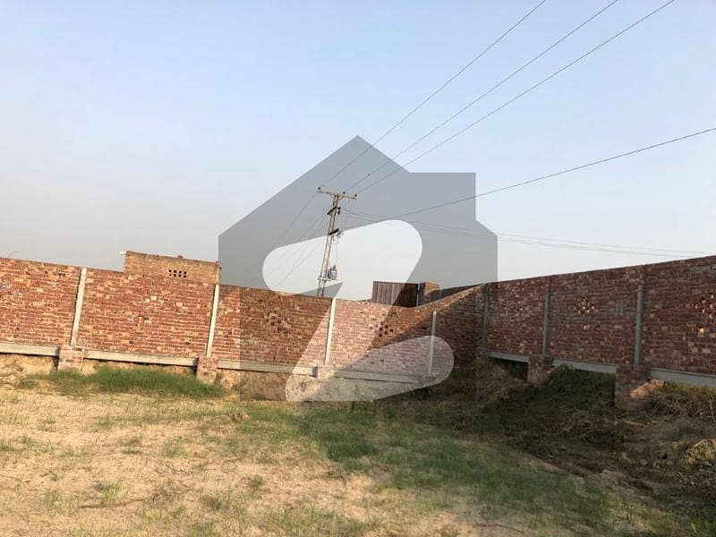 سوءے آصل لاہور میں 3 کنال صنعتی زمین 1.8 کروڑ میں برائے فروخت۔