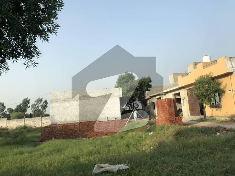 سوءے آصل لاہور میں 4 مرلہ رہائشی پلاٹ 22.0 لاکھ میں برائے فروخت۔