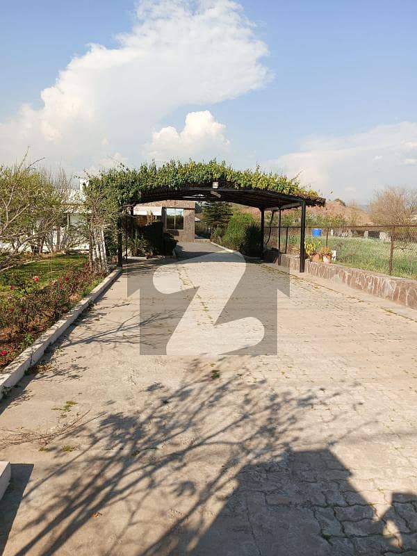 5.5 Kanal Farm House For Sale In Naval Farms Housing Scheme Naval Farms Housing Scheme