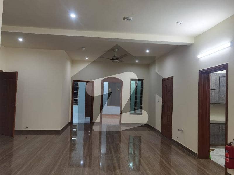 Kanal Upper Portion Available For Rent In DHA Phase 6 Block J