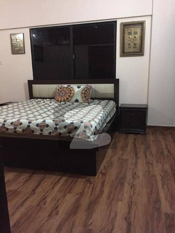 پی ای سی ایچ ایس بلاک 6 پی ای سی ایچ ایس جمشید ٹاؤن کراچی میں 3 کمروں کا 6 مرلہ فلیٹ 1.5 کروڑ میں برائے فروخت۔