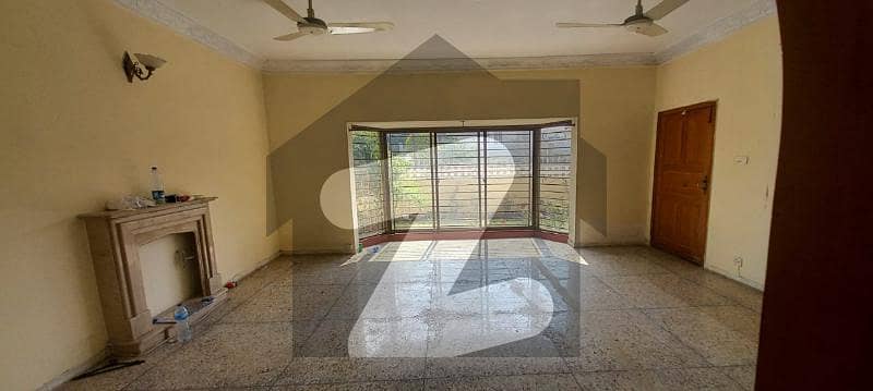 F-10 Full Renovated House For Rent Beautiful Location F-10 Full Renovated House For Rent Beautiful Location