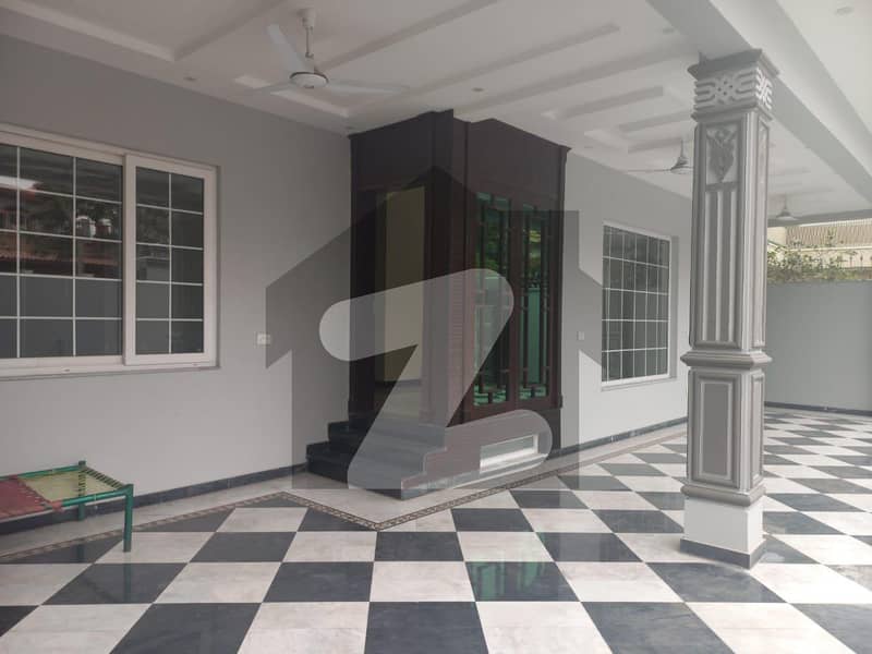 Kanal Fresh South Corner House For Sale In Sector E-3 Phase-1 Hayatabad Peshawar