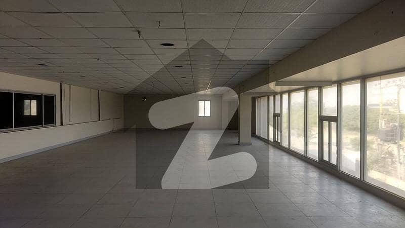 30000 Square Feet Independent Warehouse Available For Rent In Main Port Qasim Road