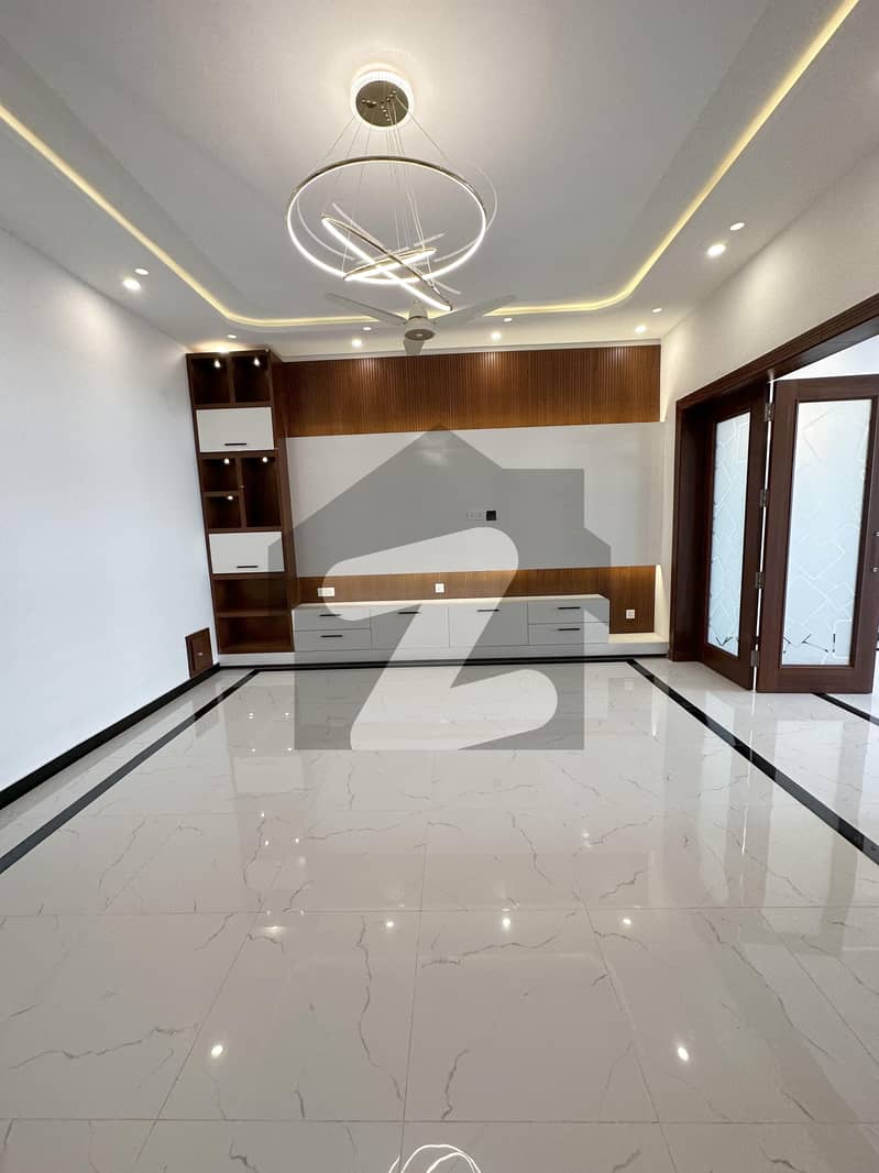 10 Marla House For Sale In Sector C1 Bahria Enclave Islamabad