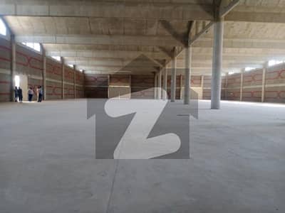 68000 Sq/ft Independent Warehouse For Rent