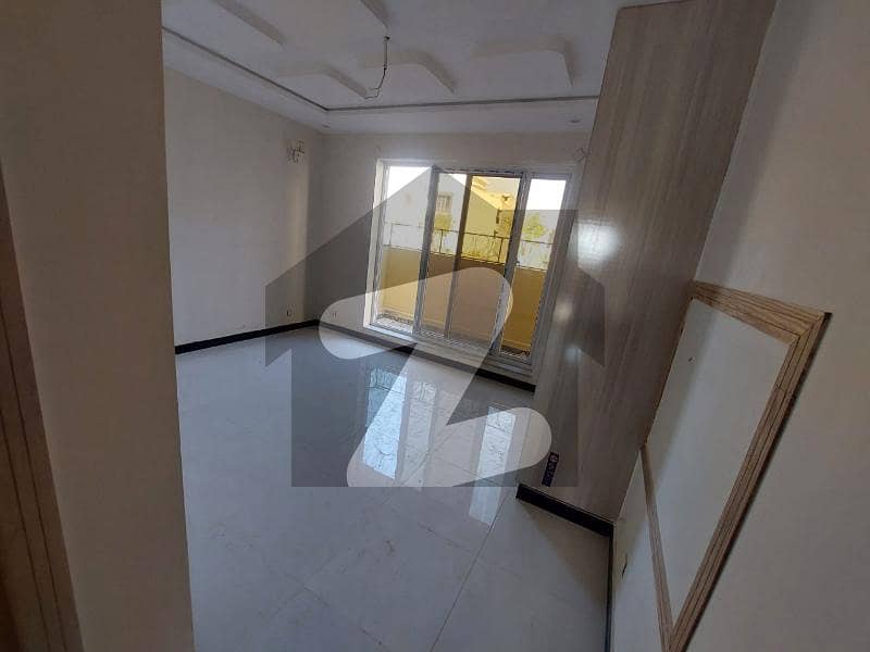 گلبرگ گرینز گلبرگ اسلام آباد میں 4 کمروں کا 7 مرلہ مکان 3.5 کروڑ میں برائے فروخت۔