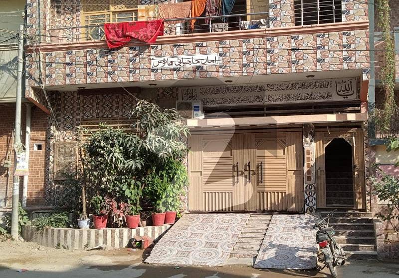 چپل سن سٹی سکیم 33 کراچی میں 3 کمروں کا 8 مرلہ بالائی پورشن 40 ہزار میں کرایہ پر دستیاب ہے۔