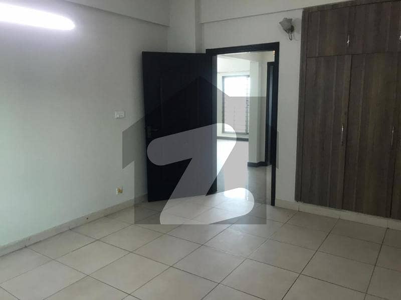 10 Marla 3 Bedroom Apartment Available For Rent In Askari 10 Sector F