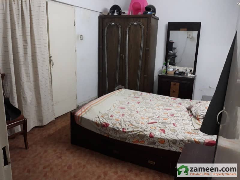 5 Rooms Flat In Abid Apartment Gulshan-E-Iqbal Karach