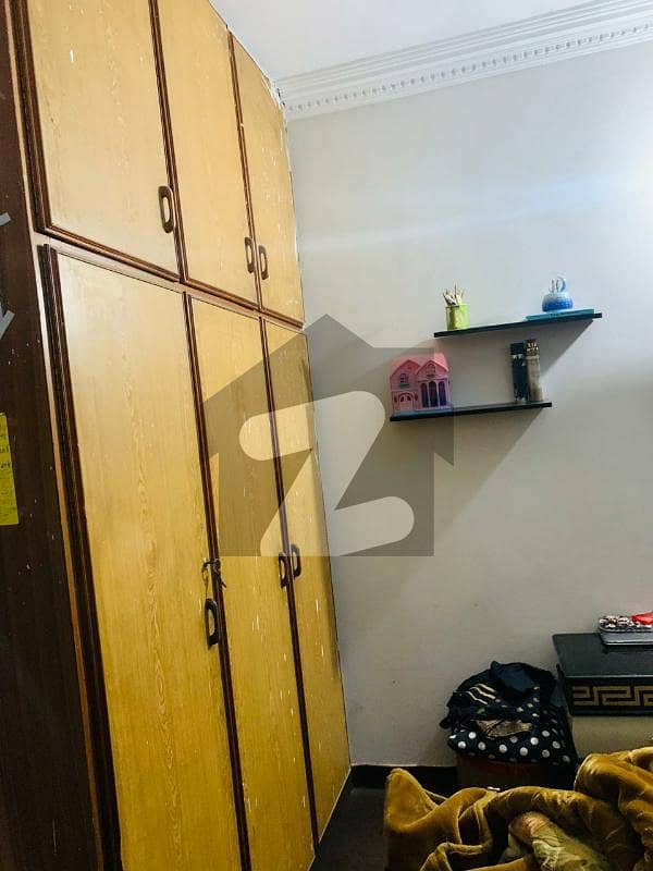 1125 Square Feet Upper Portion In Central Johar Town Phase 1 - Block E1 For Rent