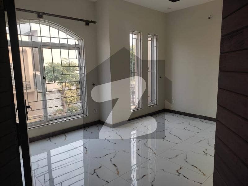 Bahria Town Phase 8 Rawalpindi 7 Marla Brand New Upper Portion Available For Rent