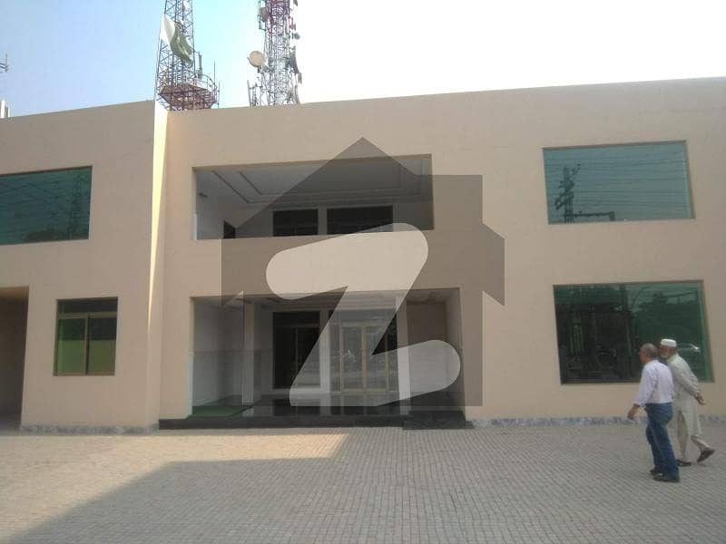 پیکو روڈ لاہور میں 3.11 کنال دفتر 6 لاکھ میں کرایہ پر دستیاب ہے۔