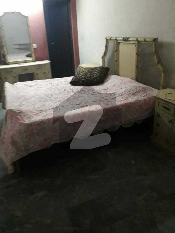 خدا بخش کالونی کینٹ لاہور میں 2 کمروں کا 10 مرلہ زیریں پورشن 35 ہزار میں کرایہ پر دستیاب ہے۔