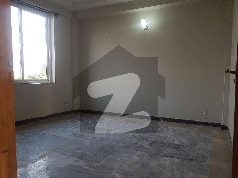 2 Bed 2nd Floor Apartment Available For Rent