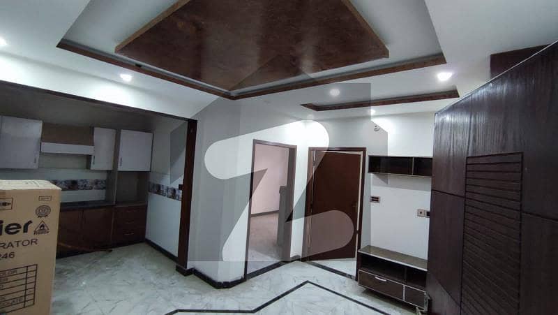 شاہ جمال لاہور میں 2 کمروں کا 4 مرلہ فلیٹ 50 لاکھ میں برائے فروخت۔