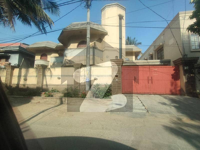 ڈی ایچ اے فیز 5 ڈی ایچ اے ڈیفینس,کراچی میں 5 کمروں کا 19 مرلہ مکان 7.5 کروڑ میں برائے فروخت۔
