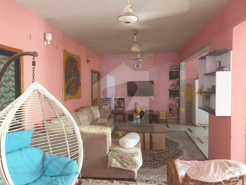 ڈیفینس ویو فیز 2 ڈیفینس ویو سوسائٹی کراچی میں 4 کمروں کا 8 مرلہ مکان 4.5 کروڑ میں برائے فروخت۔