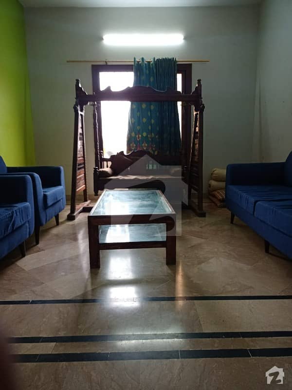 Upper Portion Of 1080 Square Feet In Yaseenabad For Sale