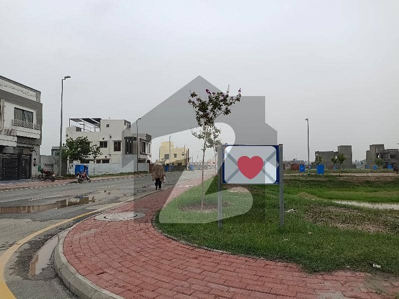 5 Marla Corner Grey Structure House For Sale In Bahria Orchard Bahria