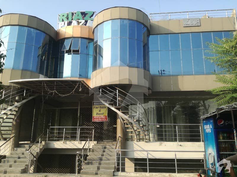 واہ لِنک روڈ راولپنڈی میں 2.7 کنال عمارت 23 کروڑ میں برائے فروخت۔