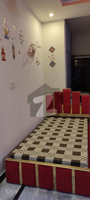 Very Beautiful Neat Room Available For Girls Near To Ibadat , Muslim, My University , Riphah University