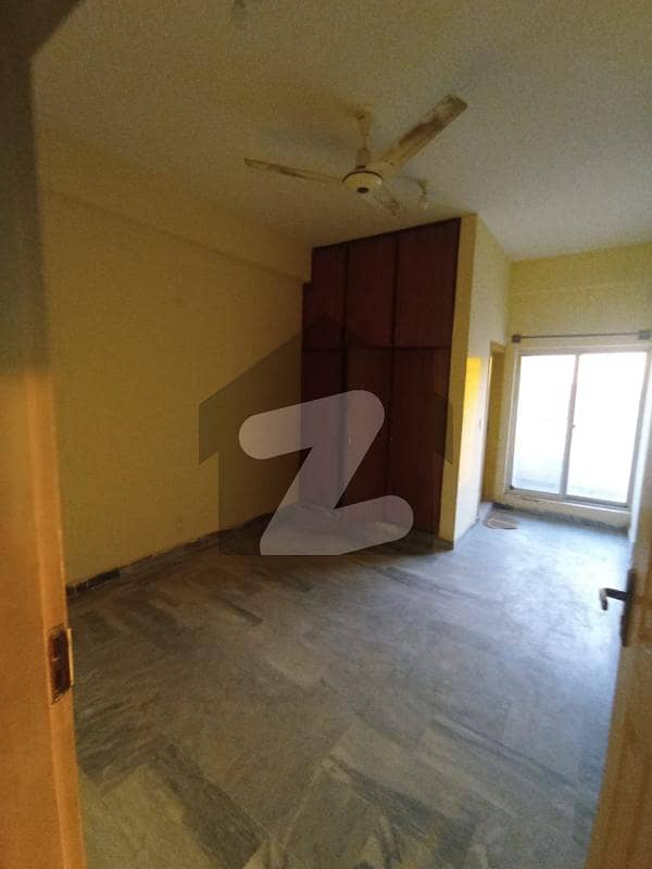 جناح گارڈنز ایف ای سی ایچ ایس اسلام آباد میں 2 کمروں کا 4 مرلہ فلیٹ 26 ہزار میں کرایہ پر دستیاب ہے۔