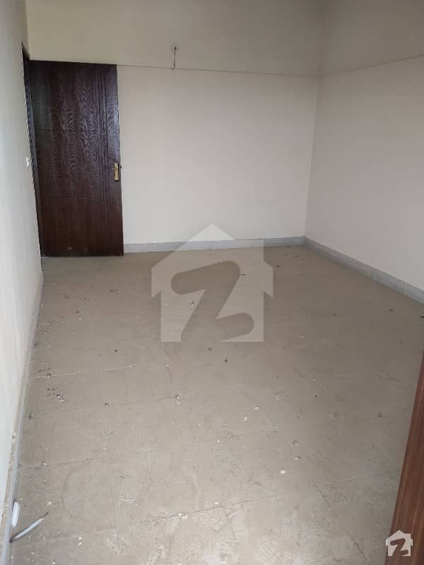 1035 Square Feet Flat Available For Sale In Gulshan-E-Maymar - Sector Y If You Hurry