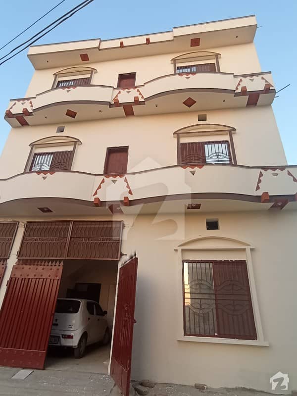 چیمہ ٹاؤن بہاولپور میں 7 کمروں کا 6 مرلہ مکان 1.6 کروڑ میں برائے فروخت۔