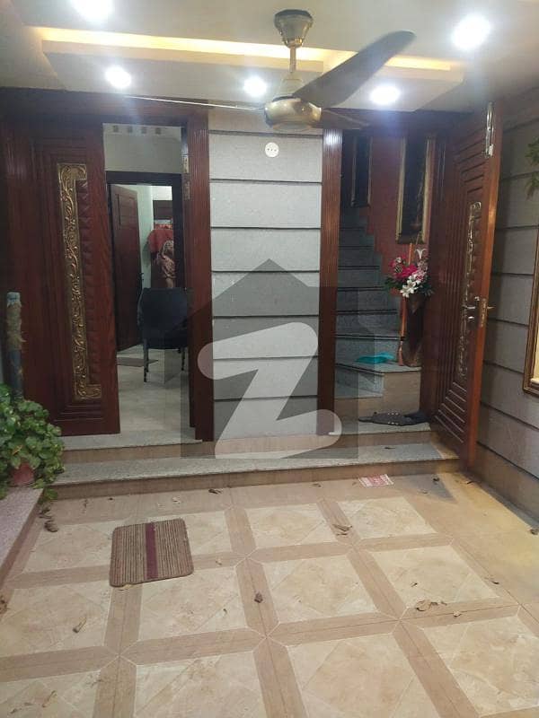 بحریہ ٹاؤن ۔ بلاک اے اے بحریہ ٹاؤن سیکٹرڈی بحریہ ٹاؤن لاہور میں 3 کمروں کا 5 مرلہ مکان 95 ہزار میں کرایہ پر دستیاب ہے۔