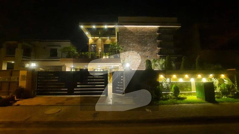 A Prime Location 1 Kanal House For Sale In Tulip Block Sector C Bahria Town Lahore