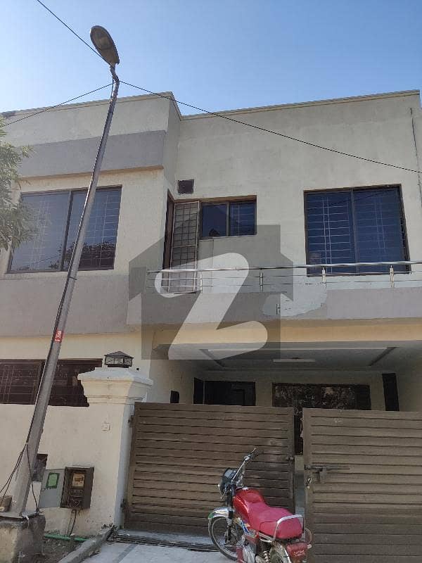 7 Marla House Available For Rent Bahria Town Phase 8 Rawalpindi Abu-bakkar Block