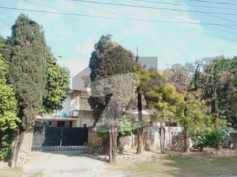 800 Square Yards House For Sale in Chaklala Scheme-1, Rawalpindi.