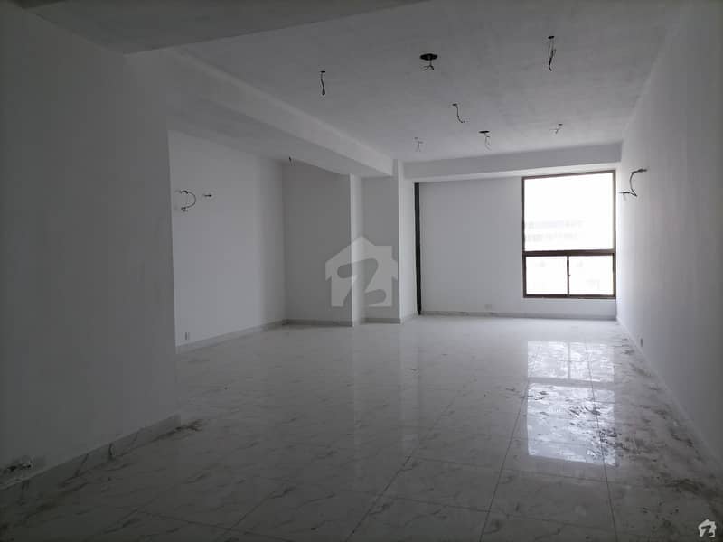 829 Sq Ft Office Is Available On Sale In Al Hafeez Executive, Qarshi Road, Gulberg.