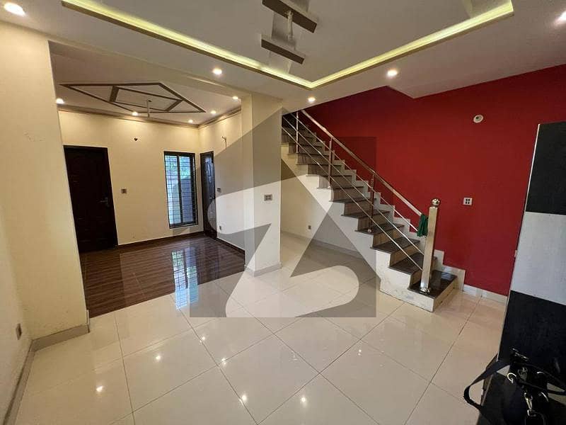 Beautifully Maintained 2 Bedroom With 2-bathroom 3.2 Marla House In Canal Valley Lahore