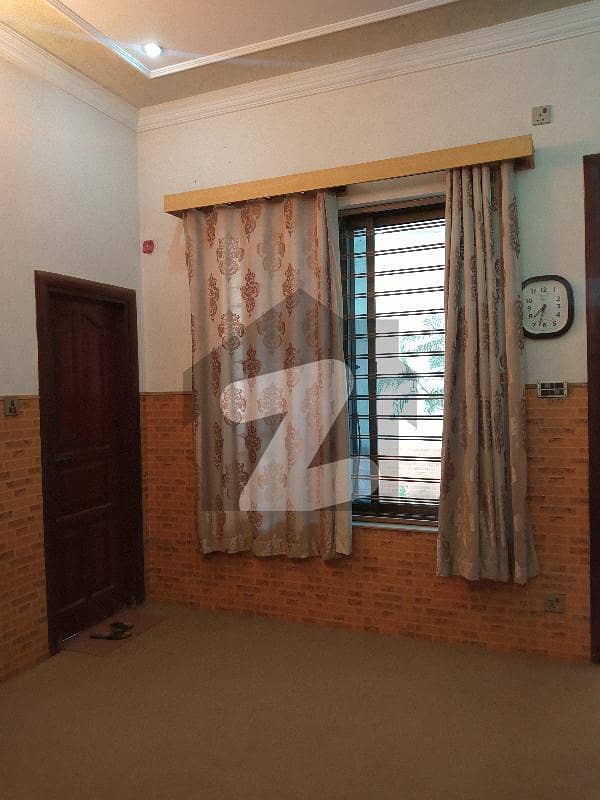 A 2250 Square Feet Room Is Up For Grabs In Hayatabad