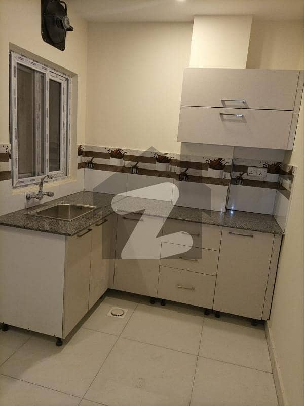 غوری گارڈن غوری ٹاؤن اسلام آباد میں 2 کمروں کا 5 مرلہ فلیٹ 22 ہزار میں کرایہ پر دستیاب ہے۔