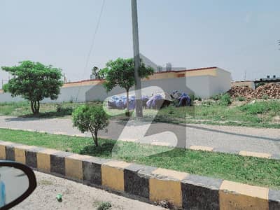 صفیا هومز ورسک روڈ پشاور میں 4 مرلہ رہائشی پلاٹ 33 لاکھ میں برائے فروخت۔
