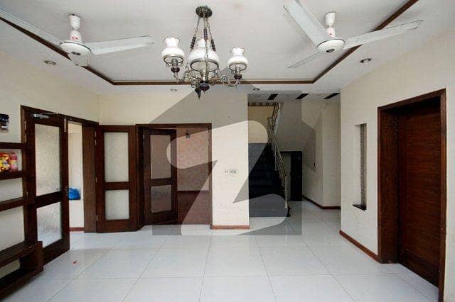 10 Marla Upper Portion For Rent In Dha Phase 5 Lahore