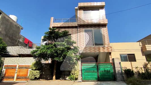 میٹرو ہومز اڈیالہ روڈ راولپنڈی میں 4 کمروں کا 5 مرلہ مکان 1 کروڑ میں برائے فروخت۔