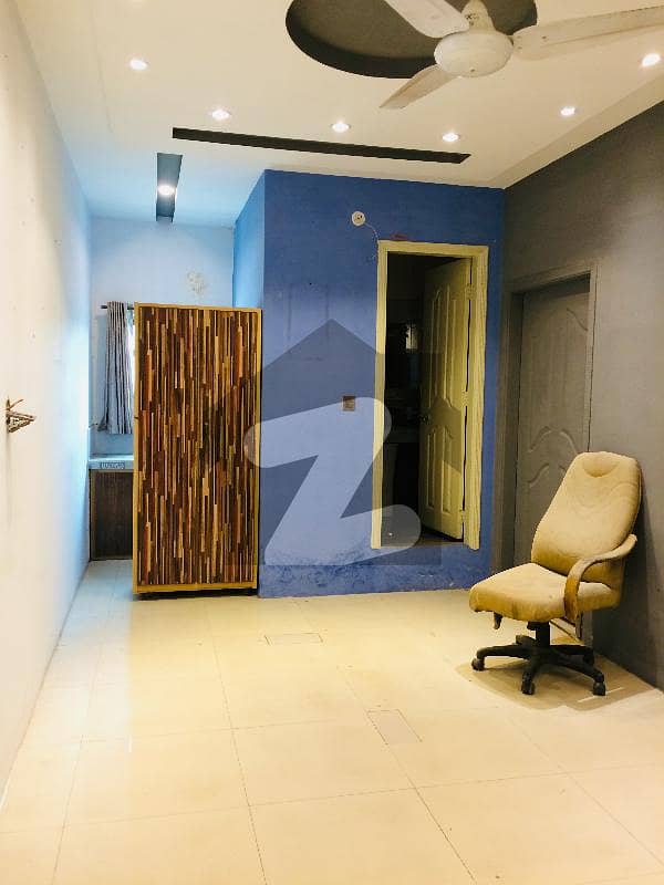 350 Square Feet Office For Rent In Johar Town Phase 2