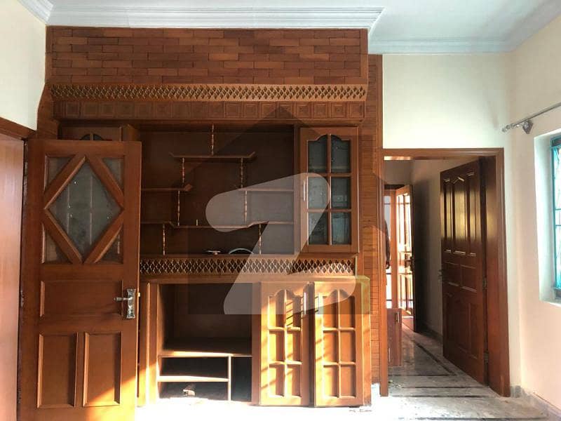 full house available for rent G-11 full house available for rent G-11