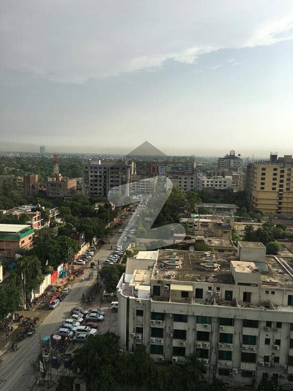 گلبرگ لاہور میں 4 کنال عمارت 16.0 ارب میں برائے فروخت۔