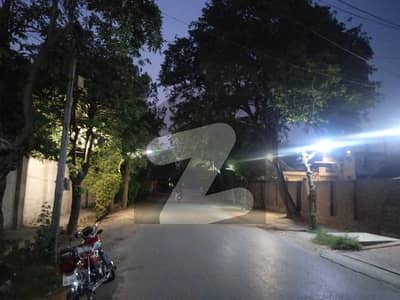 گلبرگ 3 گلبرگ,لاہور میں 4 کمروں کا 4 کنال مکان 50.0 کروڑ میں برائے فروخت۔